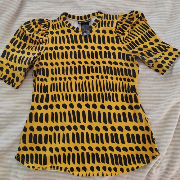 Nooworks Tops - Nooworks Dorcas Code Puff Top